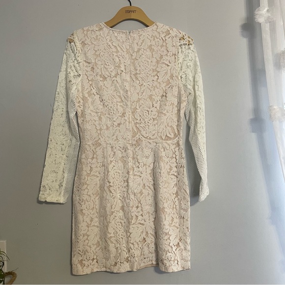 Tobi White Lace Mini Dress Size Large - Picture 3 of 12